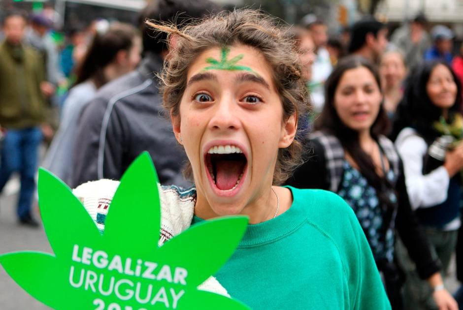 URUGUAY DROGAS REGULACIÓN legal